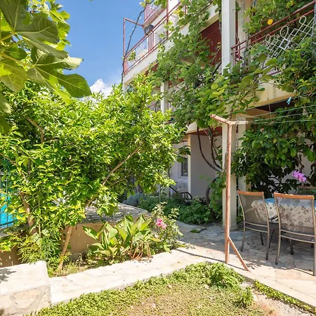 Apartment Xxl - Private Pool Omiš